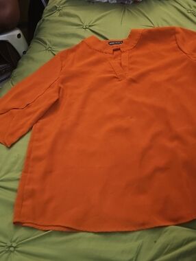 FUNLINGO- Orange V- Neck with Slit Short Sleeves Blouse